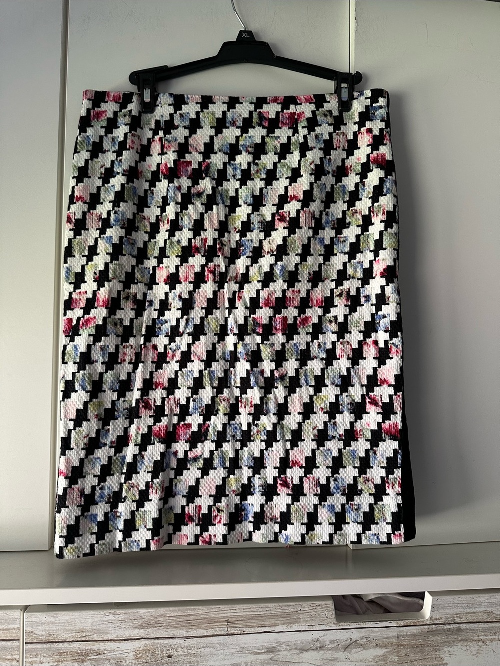 🌸 White House Black Market Floral Houndstooth Pencil Skirt Size 10